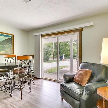 Cottage With Yard And Grill About 21 Mi To Hocking Hills! Nelsonville Exterior foto