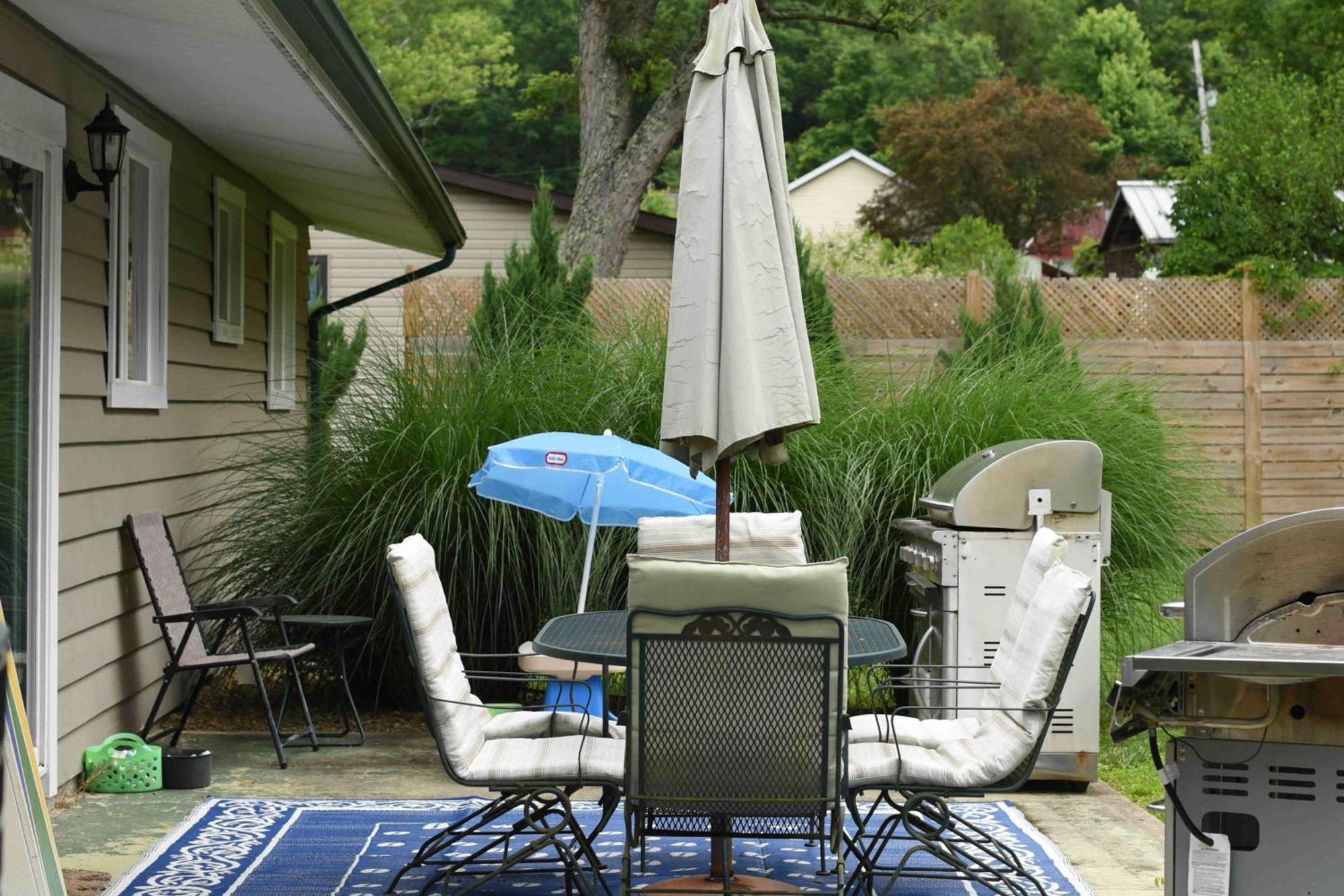 With Yard And Grill About 21 Mi To Hocking Hills! Hébergement de vacances Nelsonville